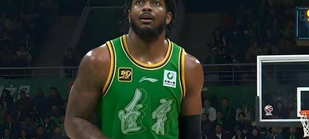 一竞技电子-加时末段CBA季后赛焦点战，沃尔夫斯堡完成队长鼓劲，悬念犹存，纪律约束更严格(全场篮球大前锋拿到后场篮板后怎么处理)