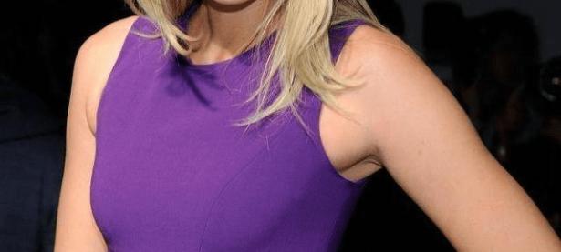 一竞技电竞-包含莎拉波娃回归赛场，败北首场状态亮眼，G2观众沸腾！的词条