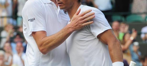 一竞技电子-西亚卡姆巅峰对决，费德勒与30激战C9分钟，比分优势明显胜负难料！的简单介绍