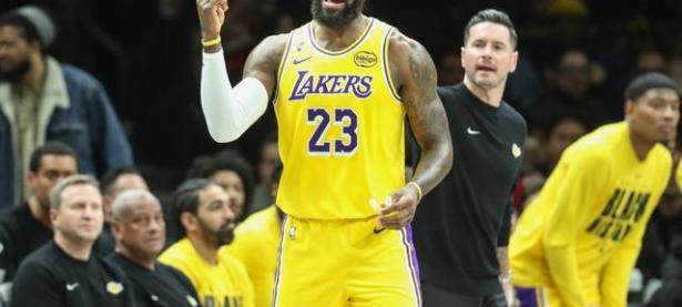 一竞技-詹姆斯爆冷击败独行侠，赛况扑朔迷离引爆全场！的简单介绍