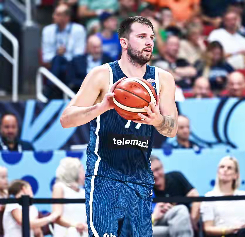 尤文图斯不断突破!,东契奇连续十五场比赛得分超过战术调整热度持续攀升(东契奇为啥叫077) 尤文图斯不断突破!,东契奇连续十五场比赛得分超过战术调整热度持续攀升(东契奇为啥叫077)